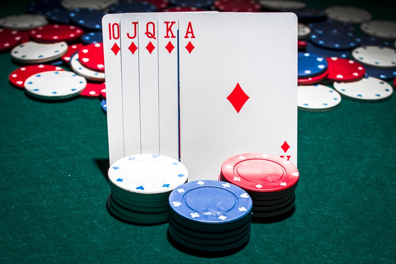 iBET-Online-Casino-How-to-Play-Texas-hold'em