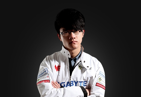 4. Legends in China E-sports_Misaya